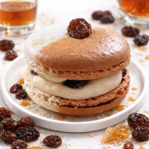 macaron rhum raisin "jacquie"