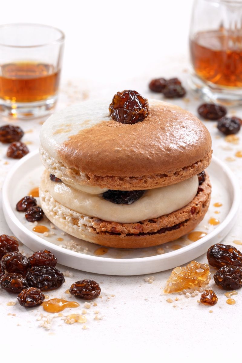 macaron rhum raisin "jacquie" macaron rhum raisin "jacquie"